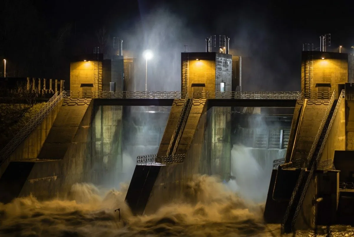Dam Break and Flooding